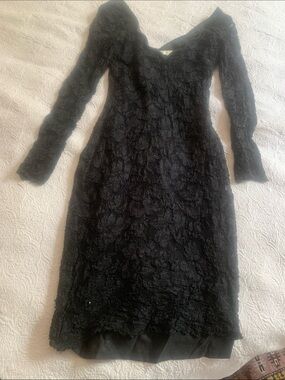 Moda International Black Lace Long-Sleeve V-Neck Sheath Dress